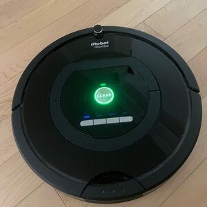 iRobot Roomba Black Robotic Vacuum